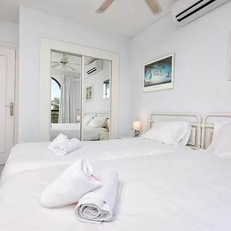 Apartment C03 La Siesta 1 - *